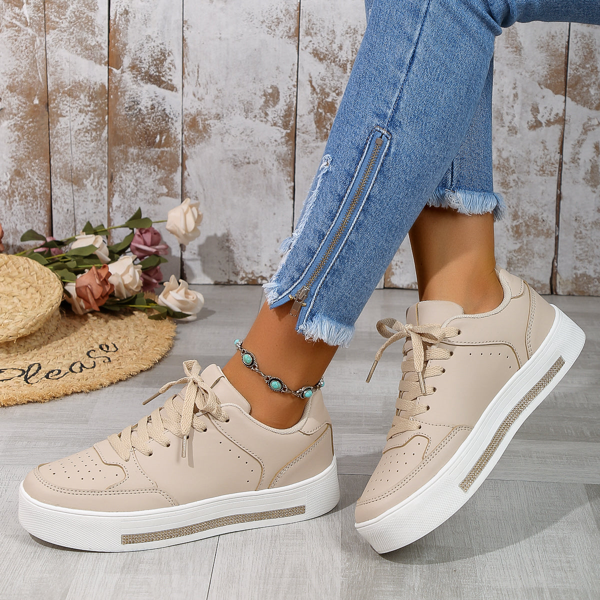2025 New Grid Style Fashion Trend Multi-functional Comfort Anti-slip Women's Platform Shoes, suitable for outdoor activities and women's casual shoes