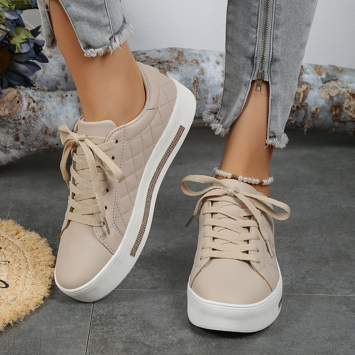 2025 New Grid Style Fashion Trend Multi-functional Comfort Anti-slip Women's Platform Shoes, suitable for outdoor activities and women's casual shoes