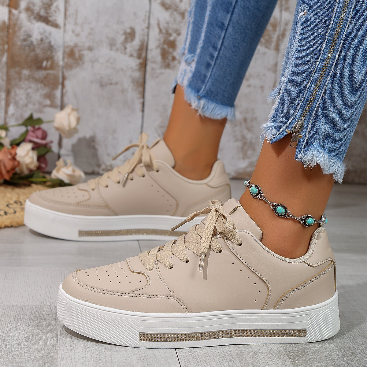 2025 New Grid Style Fashion Trend Multi-functional Comfort Anti-slip Women's Platform Shoes, suitable for outdoor activities and women's casual shoes