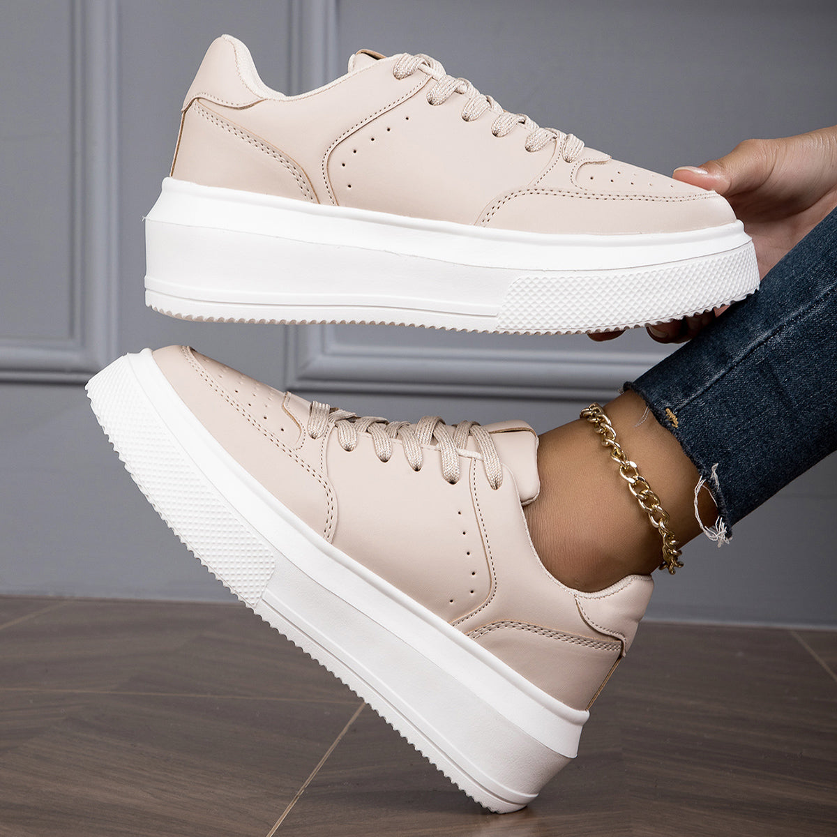 2025 New Grid Style Fashion Trend Multi-functional Comfort Anti-slip Women's Platform Shoes, suitable for outdoor activities and women's casual shoes